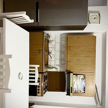 Honey Apartment Near Port Of Saranda Eksteriør billede