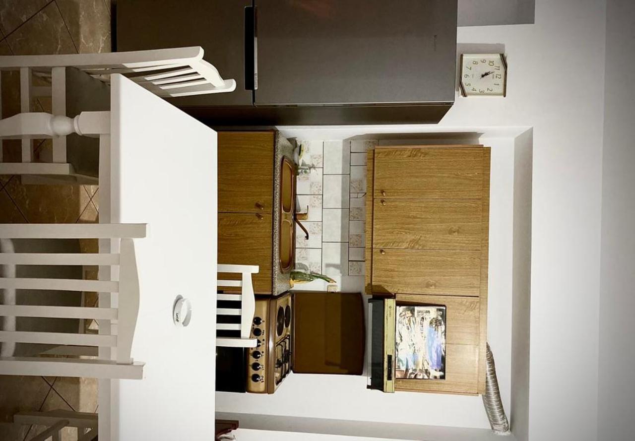 Honey Apartment Near Port Of Saranda Eksteriør billede